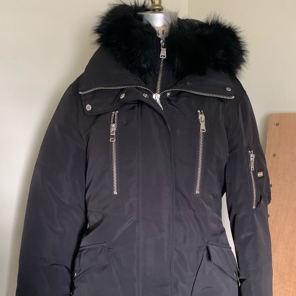 DKNY HEAVY DOWN COAT